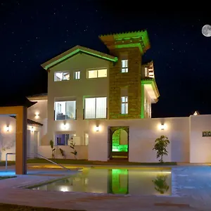 https://apartamentos-rurales-el-lago-cordoba.es-andalucia.com